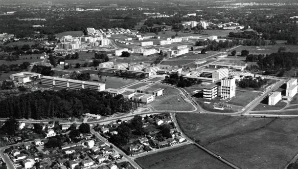 vue aerienne universite 1970